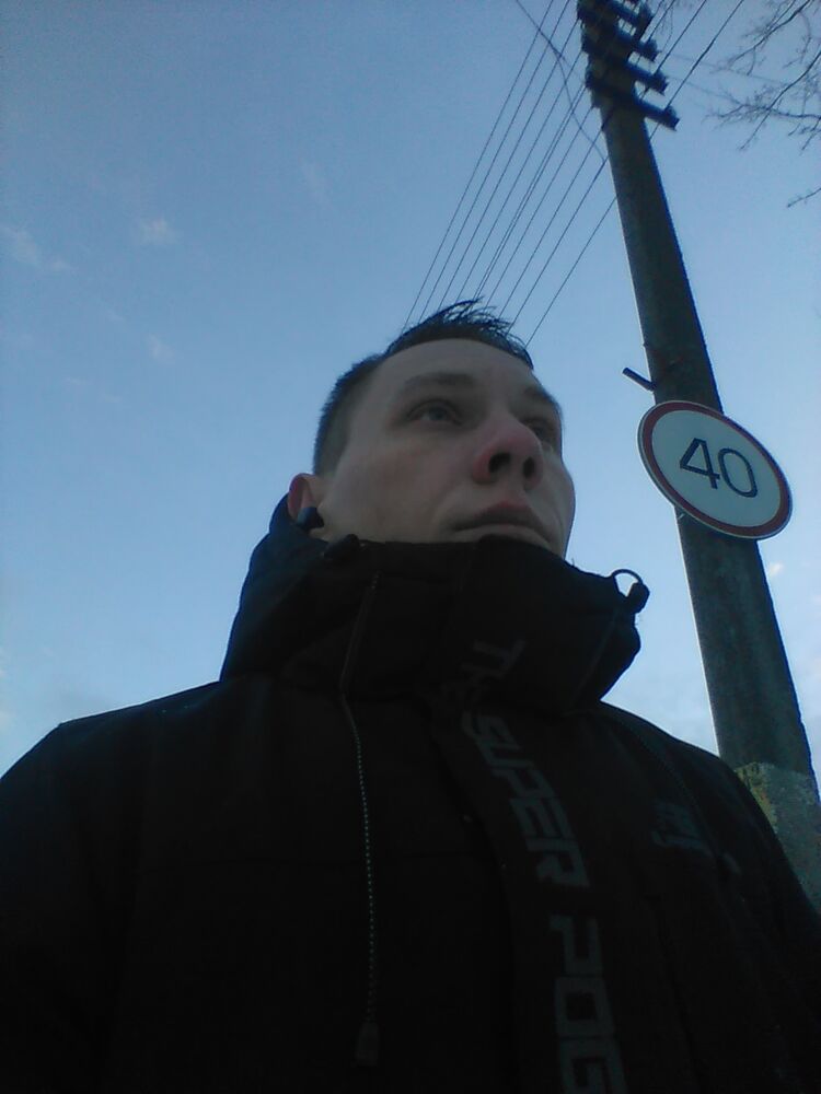  31835854  , 30 ,    