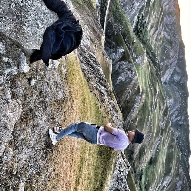  54032304  Ali, 21 ,    -