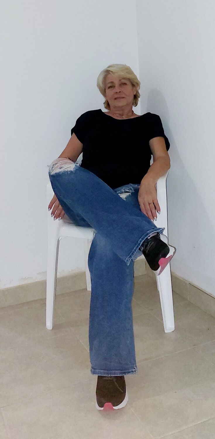  44535564  , 57 ,    Nicosia