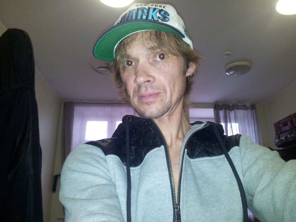  5899564  Valeri, 56 ,    Kista