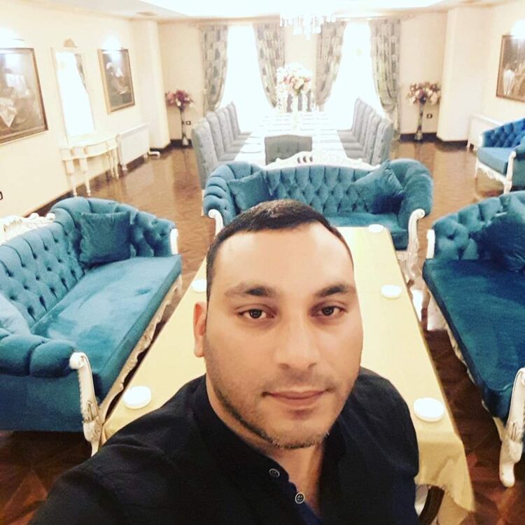  ,   Anvar, 40 ,   ,   , c 