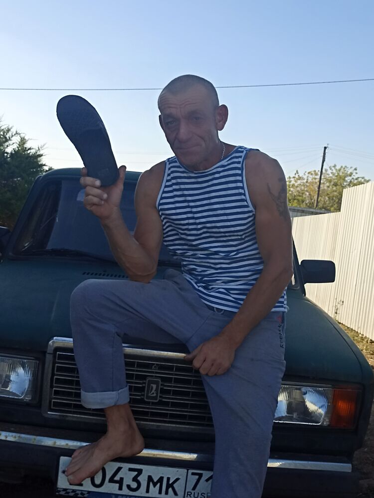  46018824  , 48 ,    