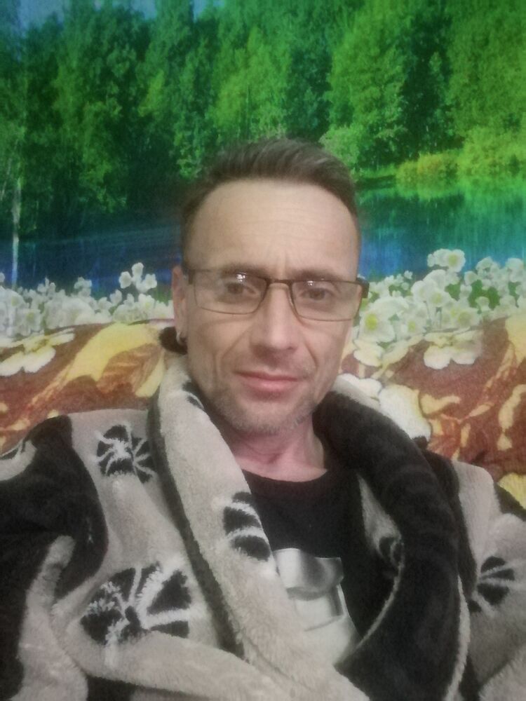  42450074  Alex, 48 ,    