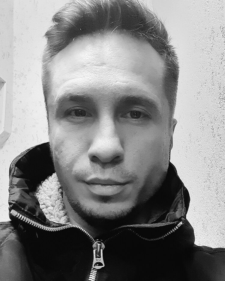  48338524  , 32 ,    