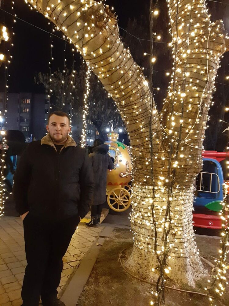  -,   Valer, 30 ,   ,   