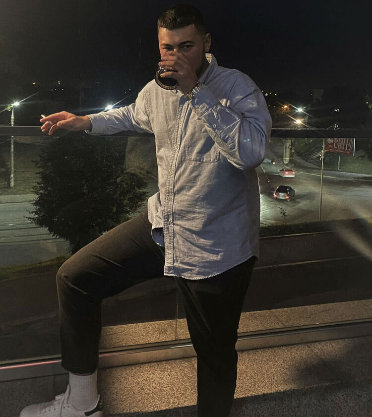  44355114  , 21 ,    -