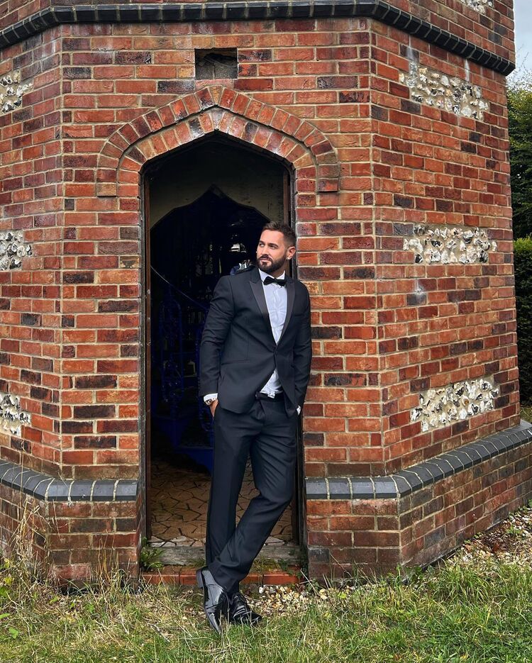  52508514  Artem, 36 ,    