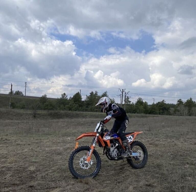  42669214  , 23 ,    