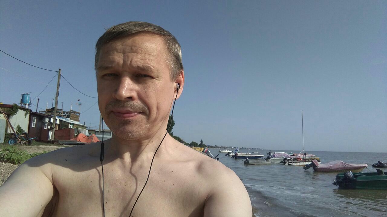  44169394  , 56 ,    
