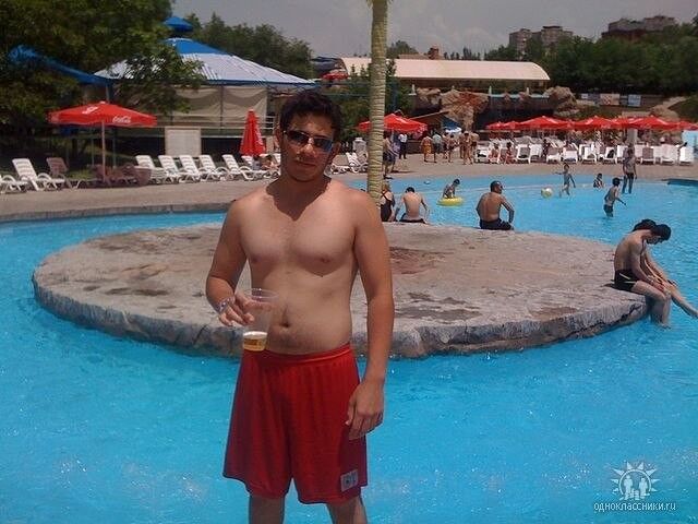  ,   ARTUR, 33 ,   