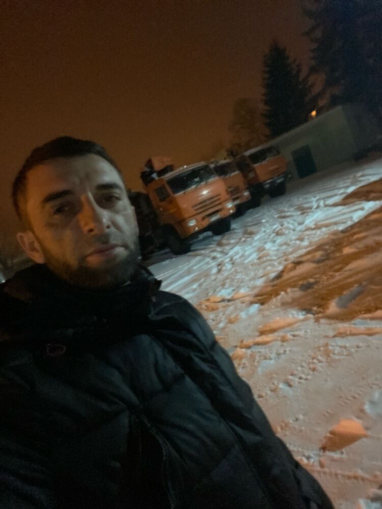  40324374  , 37 ,    