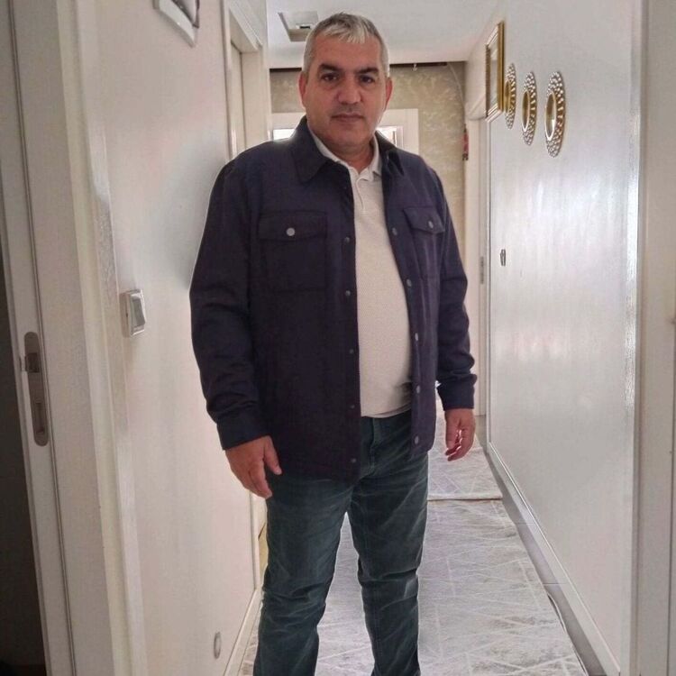  47263174  Erdem, 47 ,    