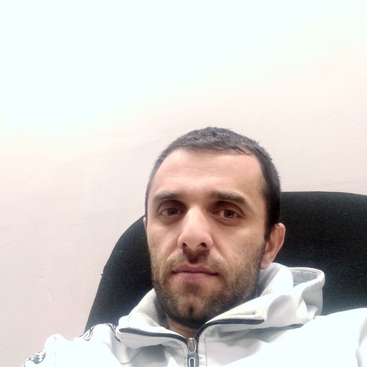 ���� 24936004 ������� Vahe, 42 ����, ���� ���������� � ������