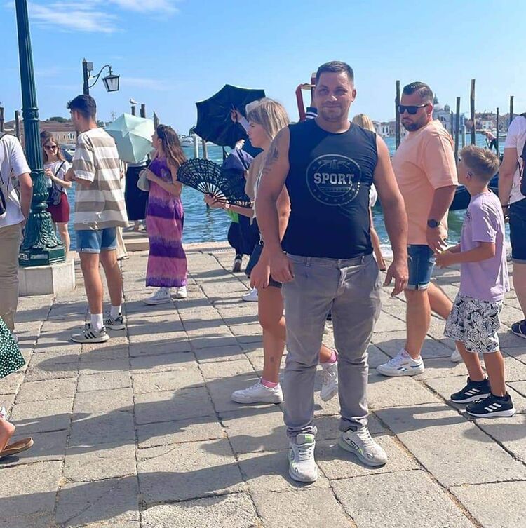  ,   Aleks, 36 ,   ,   , c , 