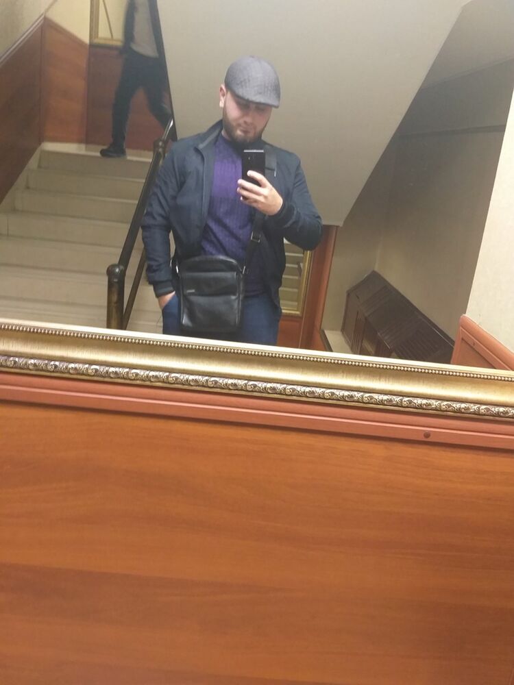  17078314  Anis, 28 ,    