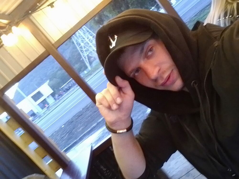  29271444  , 28 ,    -