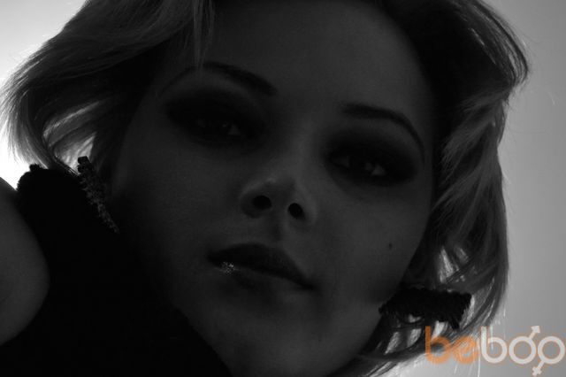  ,   Oxanaesanu, 35 ,   