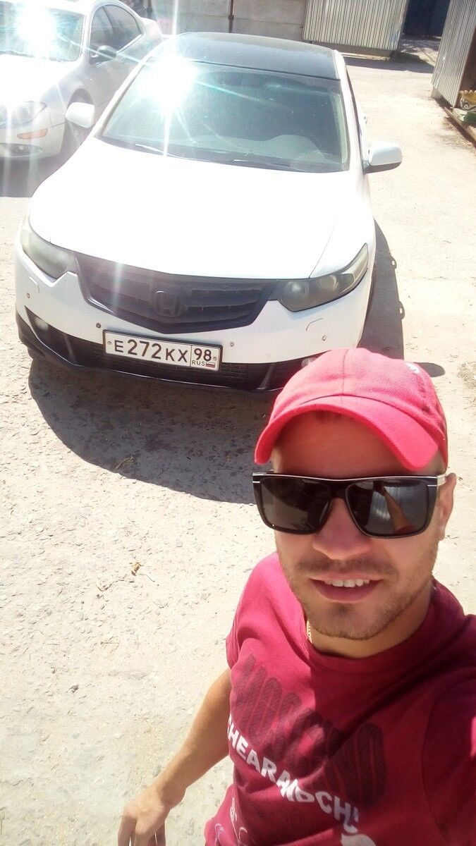  ,   Dimo, 33 ,   