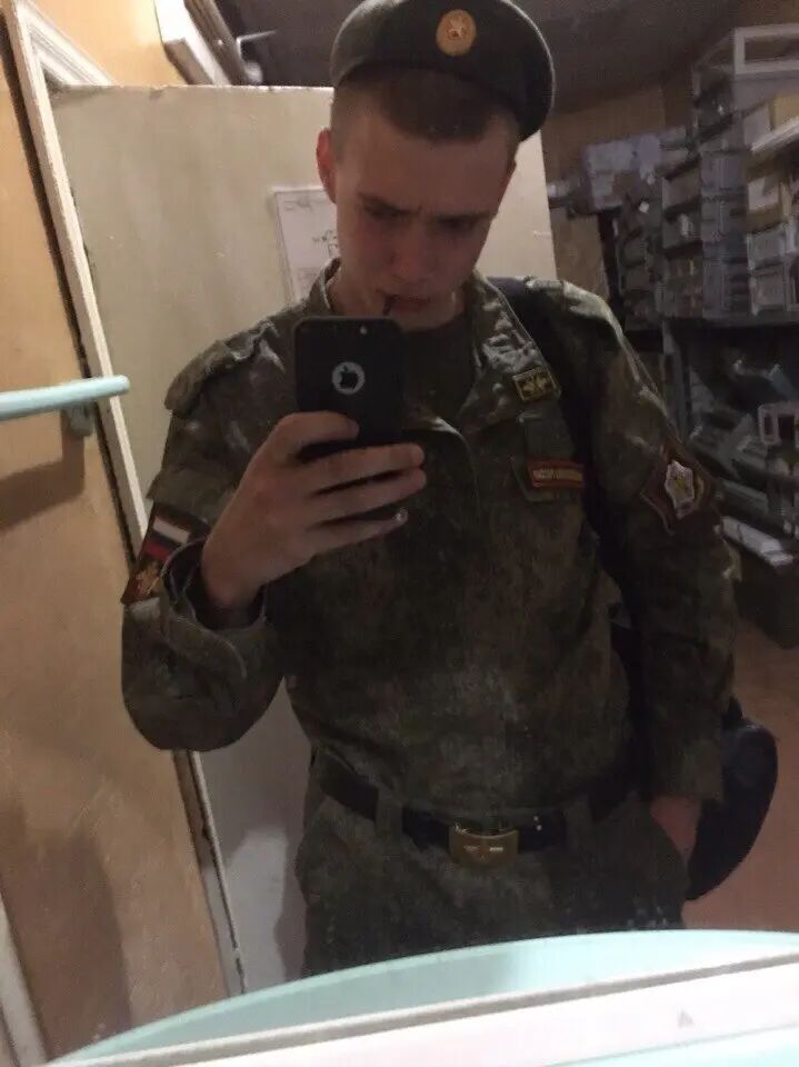  38816544  Daniil, 25 ,    