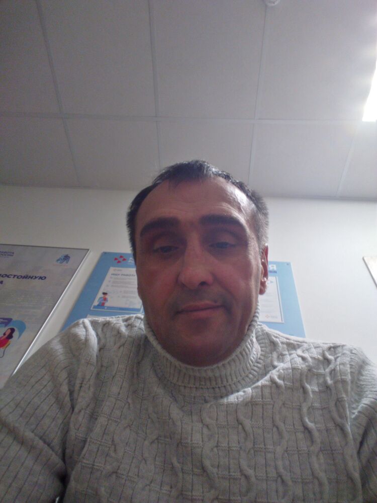  38905724  Denis, 46 ,    