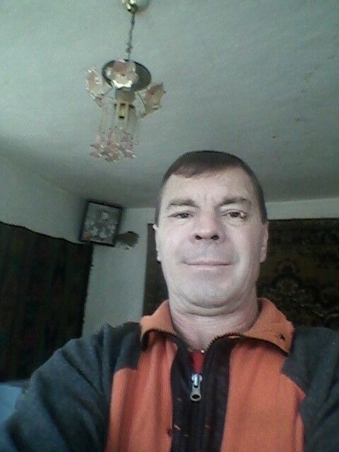  ,   Radu, 49 ,   ,   , c 
