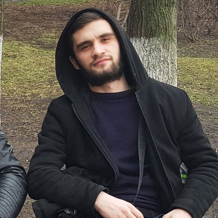  ,   Ali, 27 ,   ,   