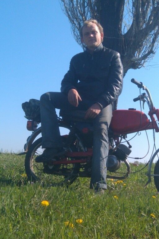  9976004  , 33 ,    