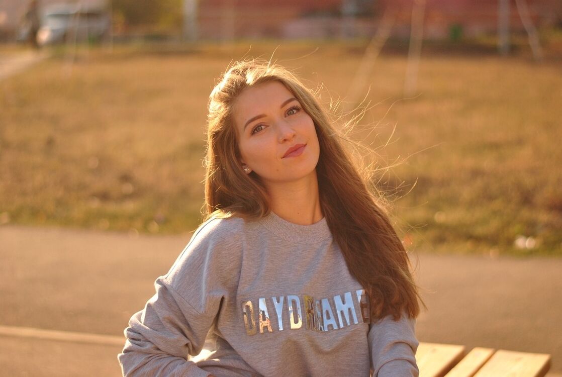  ,   Alexandra, 24 ,  