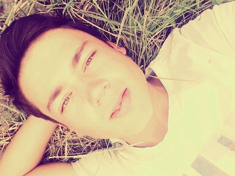 11535824  Damir, 27 ,    