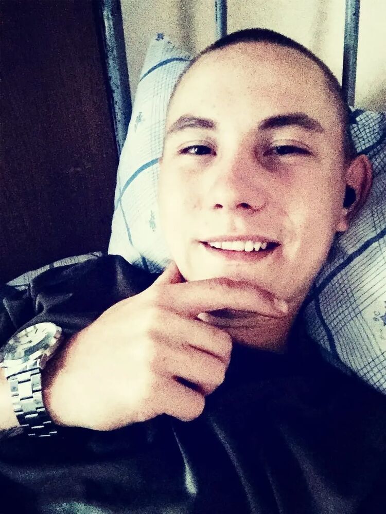  29782324  Alexander, 24 ,    
