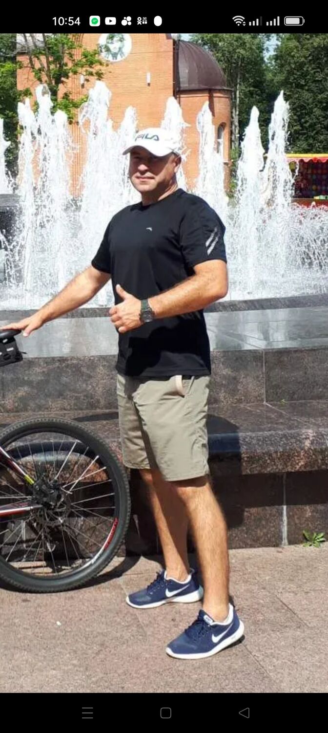  34986644  Dmitri, 49 ,    