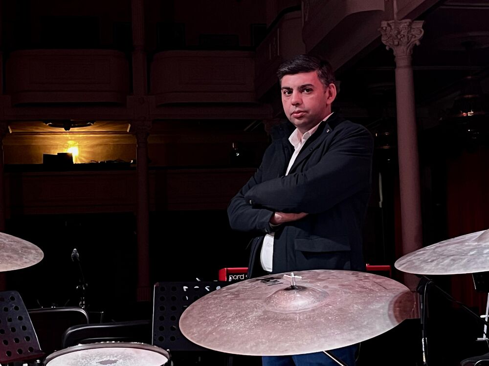  47529134  Tural, 38 ,    