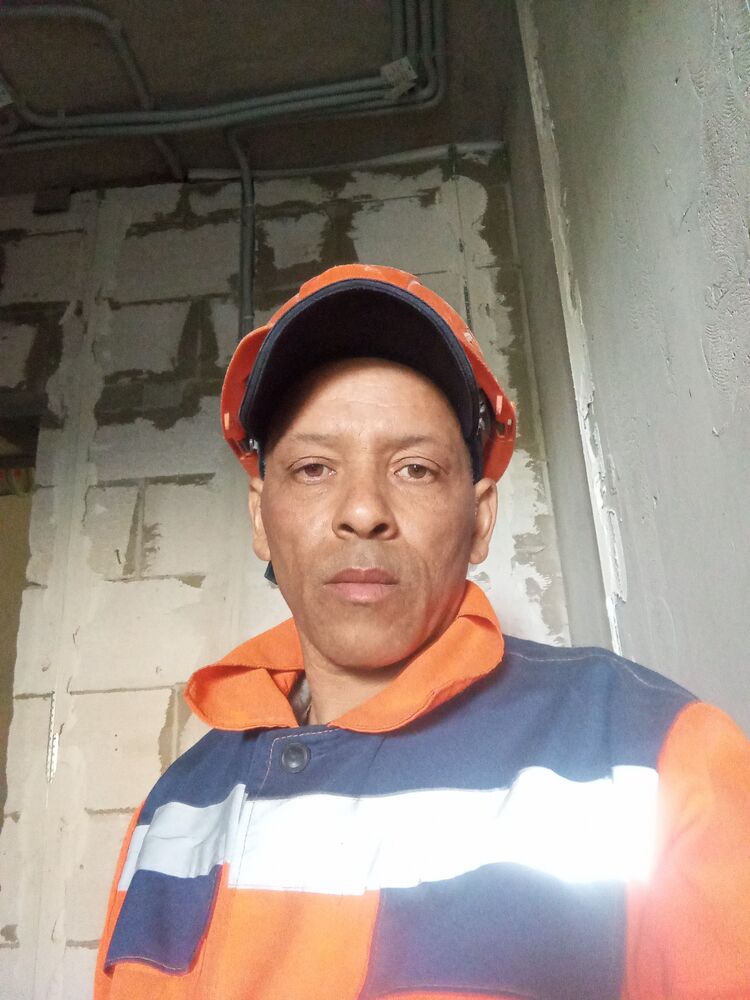  51672664  Hugoleopoldo, 49 ,    