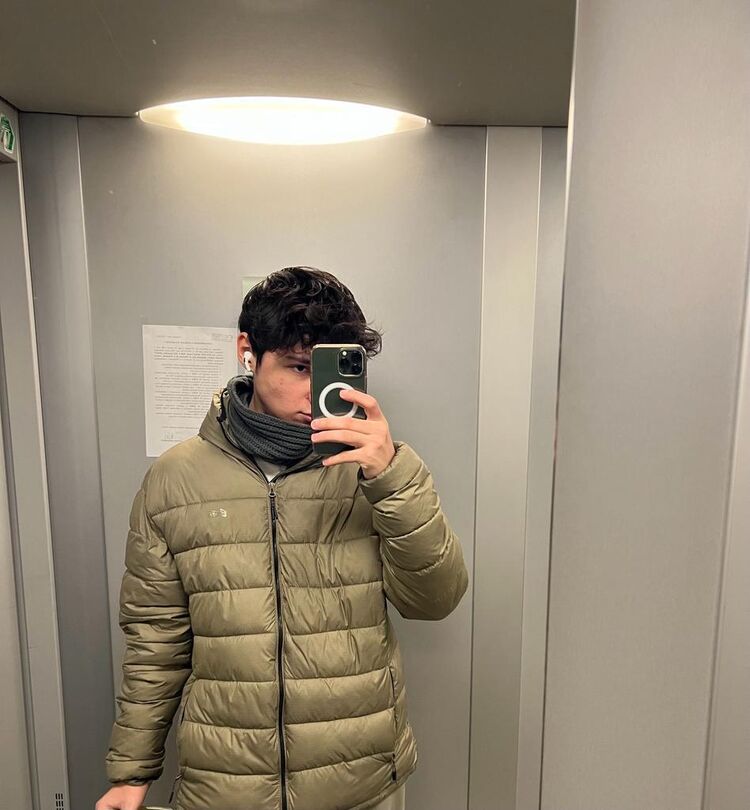  ,   Kerim, 21 ,   ,   
