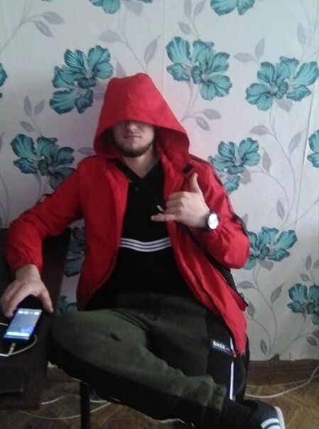  26719794  Viktor, 28 ,    -