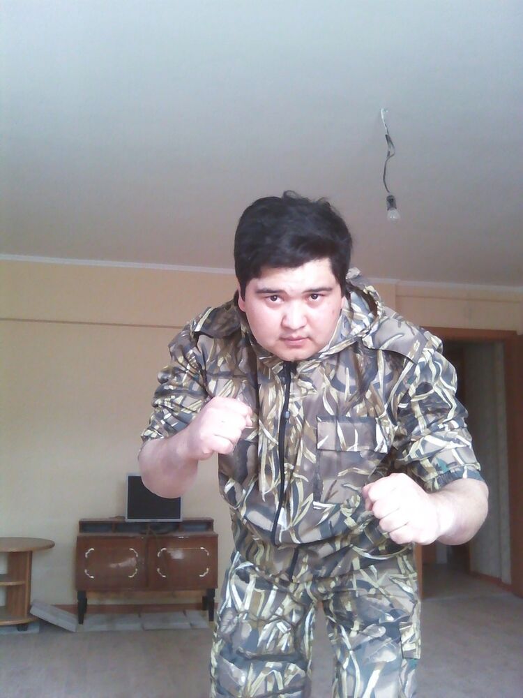  ,   Temur, 32 ,   