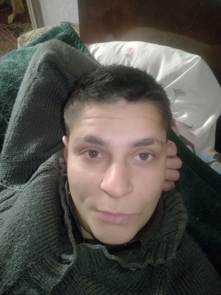  --,   Yrik, 38 ,   ,   , c 