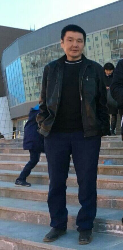  20861604  Pavel, 44 ,    