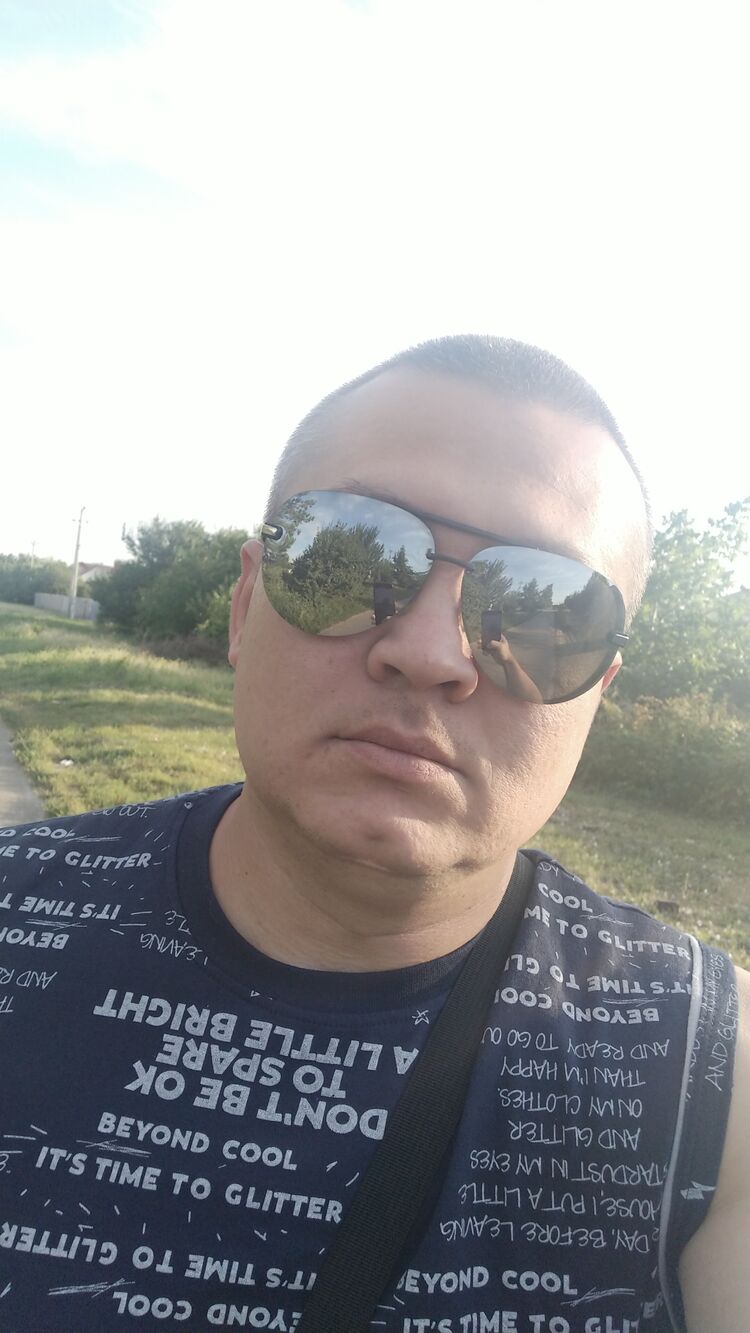 ,   Vitalik, 39 ,     , c 