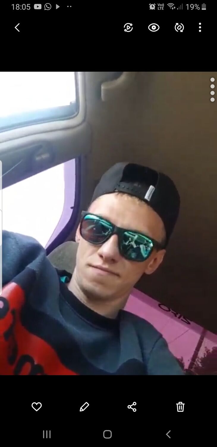  31041234  , 30 ,    -