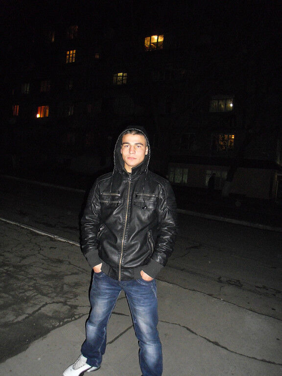  5583884  Viorel, 31 ,    