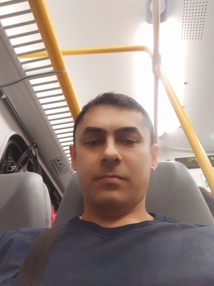  53542064  Ruslan, 39 ,    