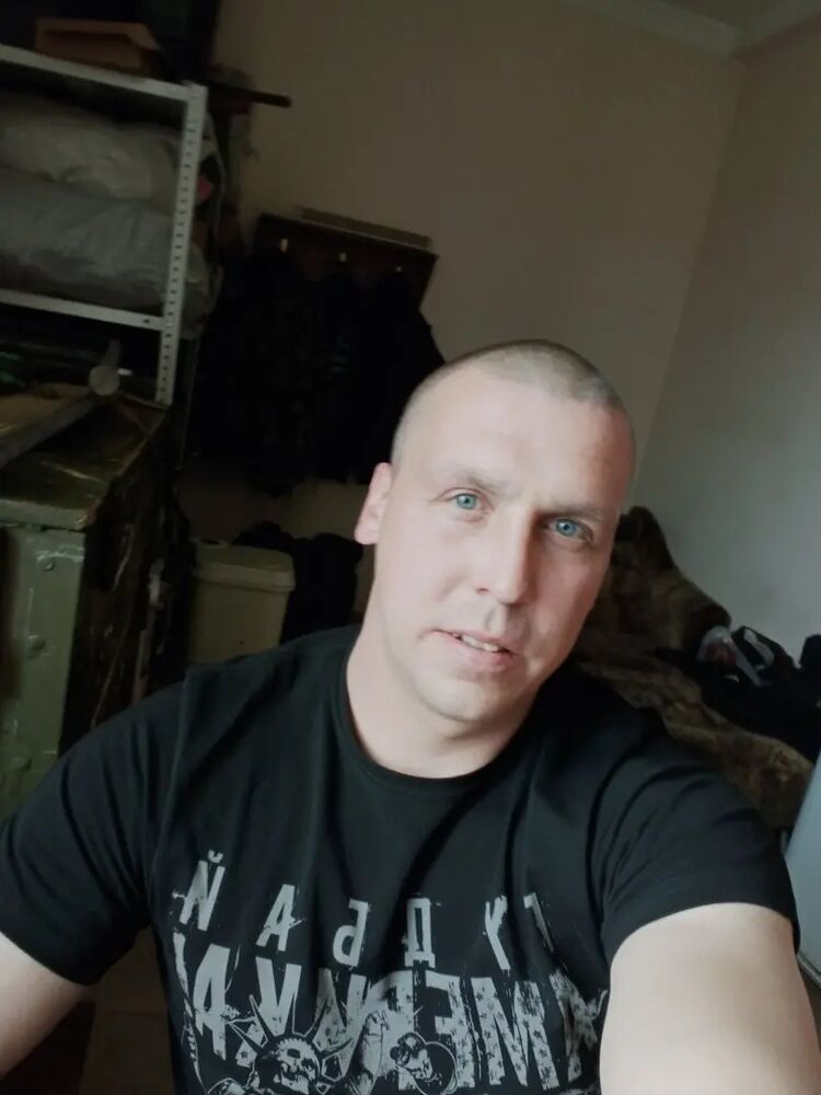  43679684  , 35 ,    