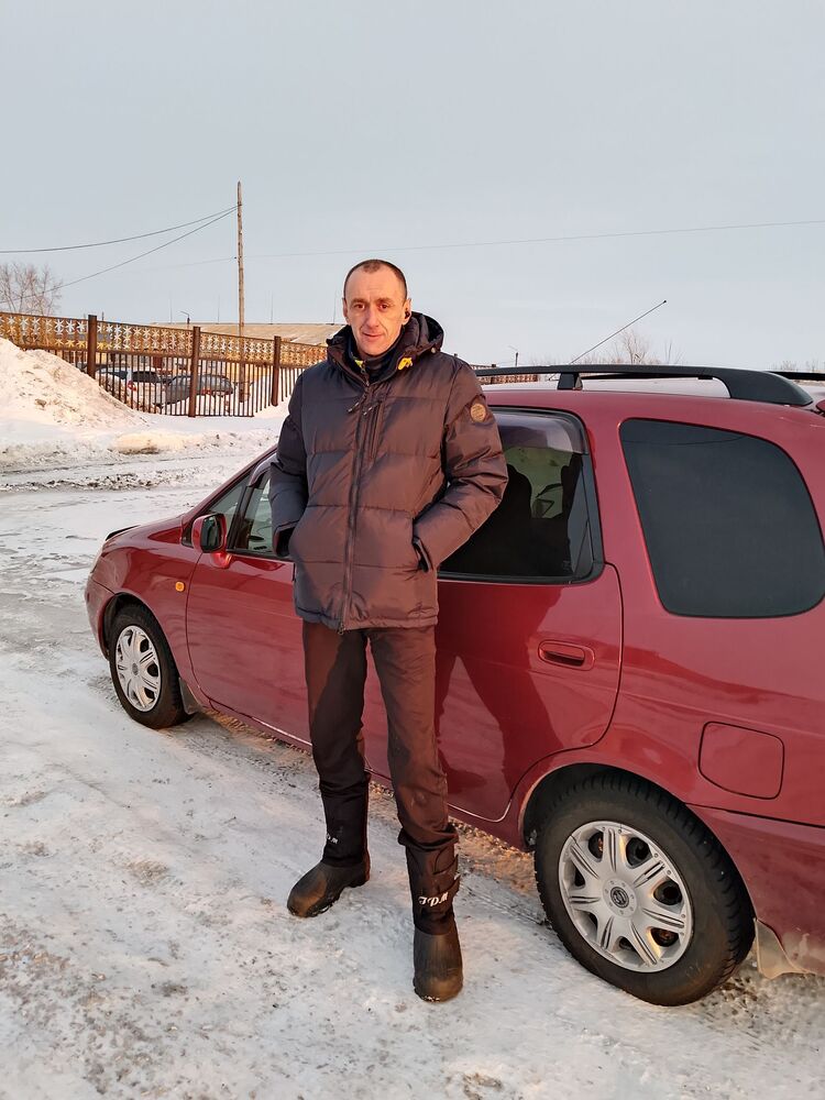  51213784  Oleg, 44 ,    