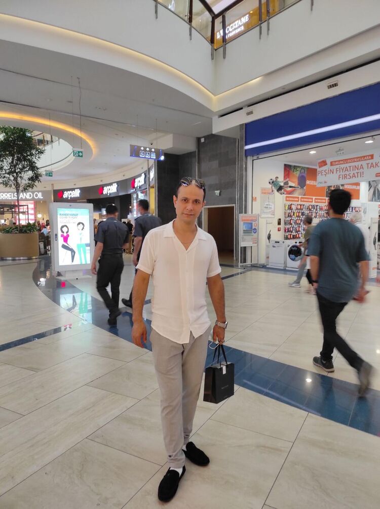  38021054  , 43 ,    -