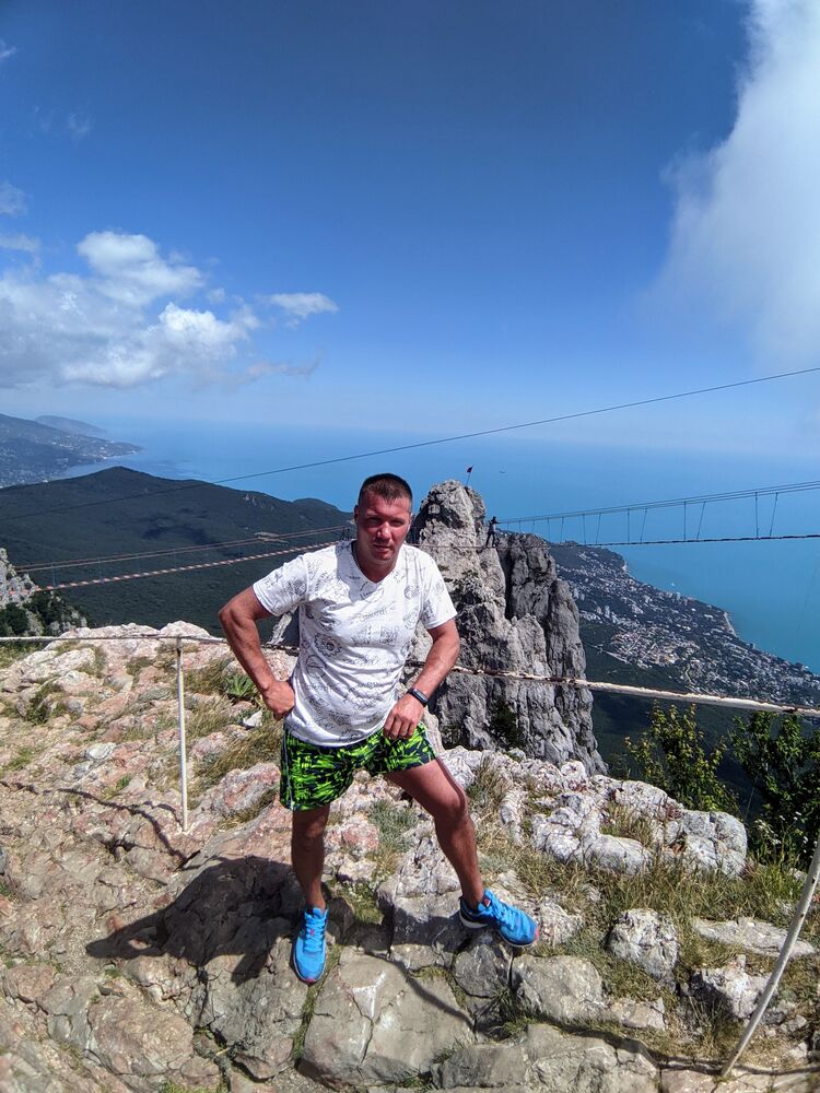  30524524  Sergey, 39 ,    