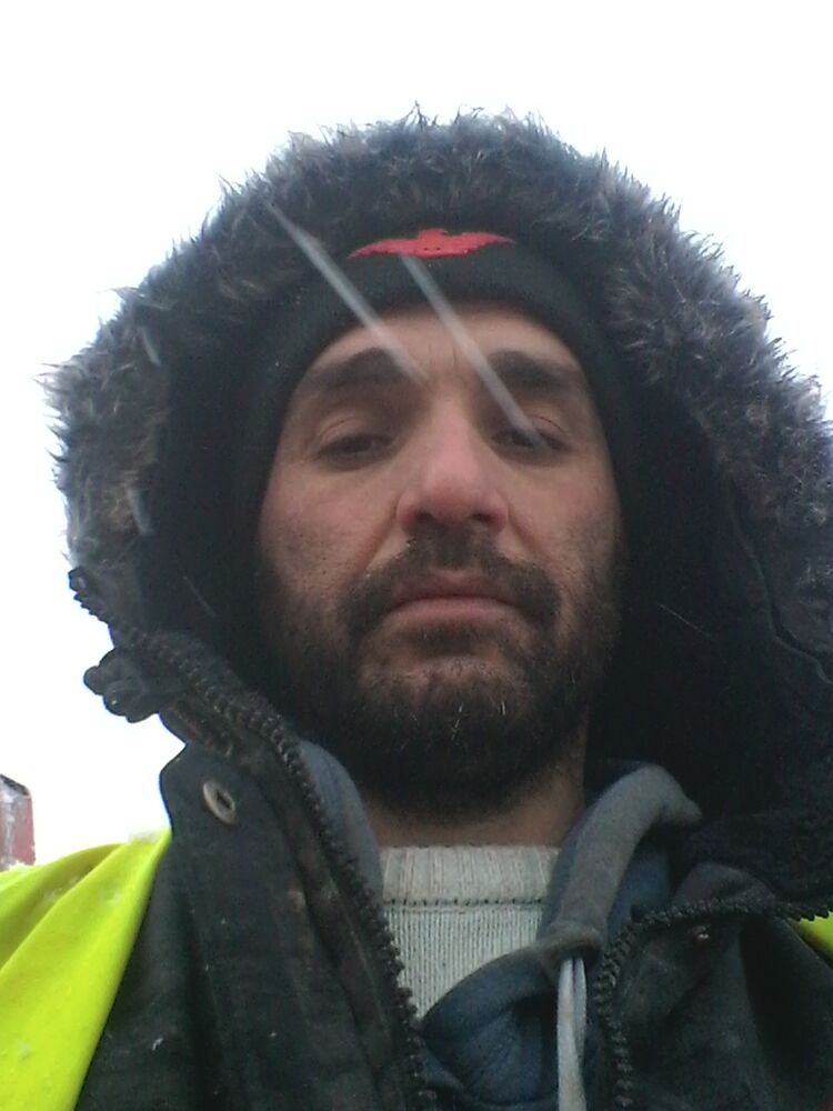  25314984  Vano, 43 ,    