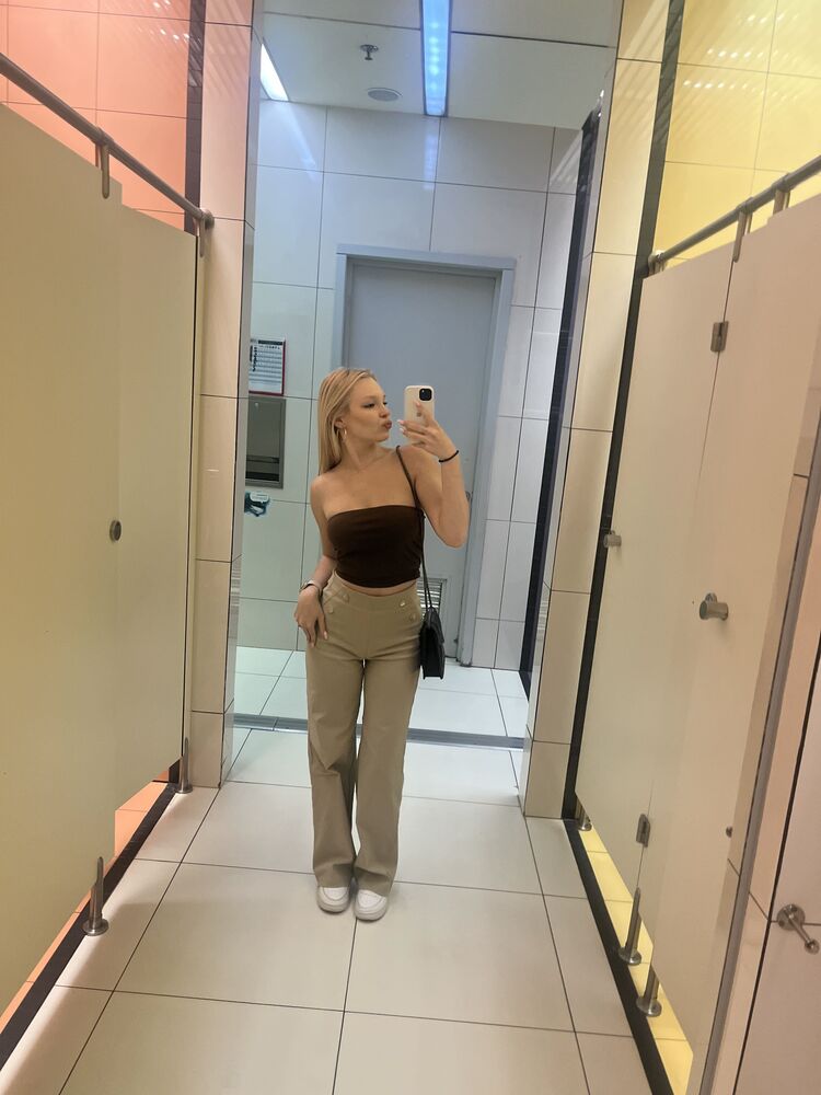  ,   Nastyusha, 18 ,   ,   