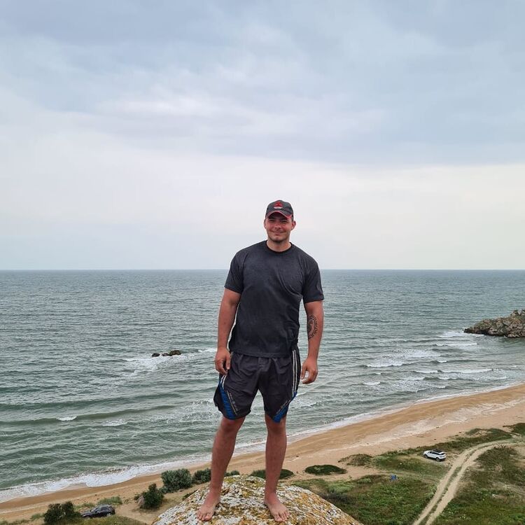  ,   Zheka, 33 ,   ,   , c , 