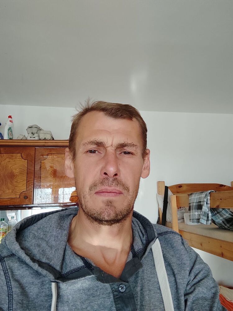  24510864  Konstantin, 53 ,    Posen